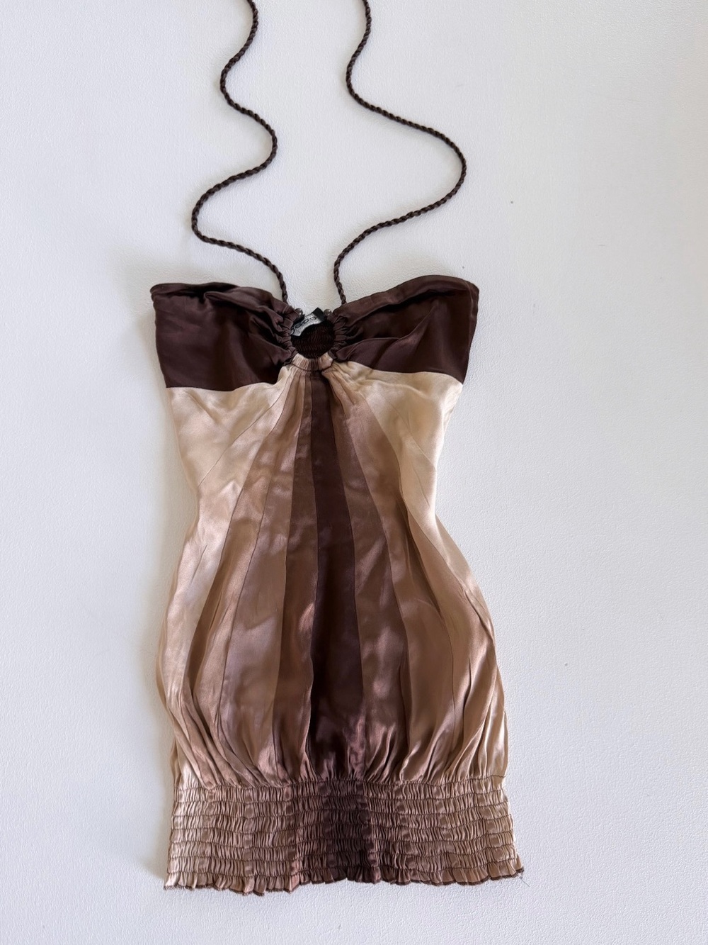 Vintage Bebe 95% Silk Halter Top Brown
Champagne Colorblock Ruched Y2K